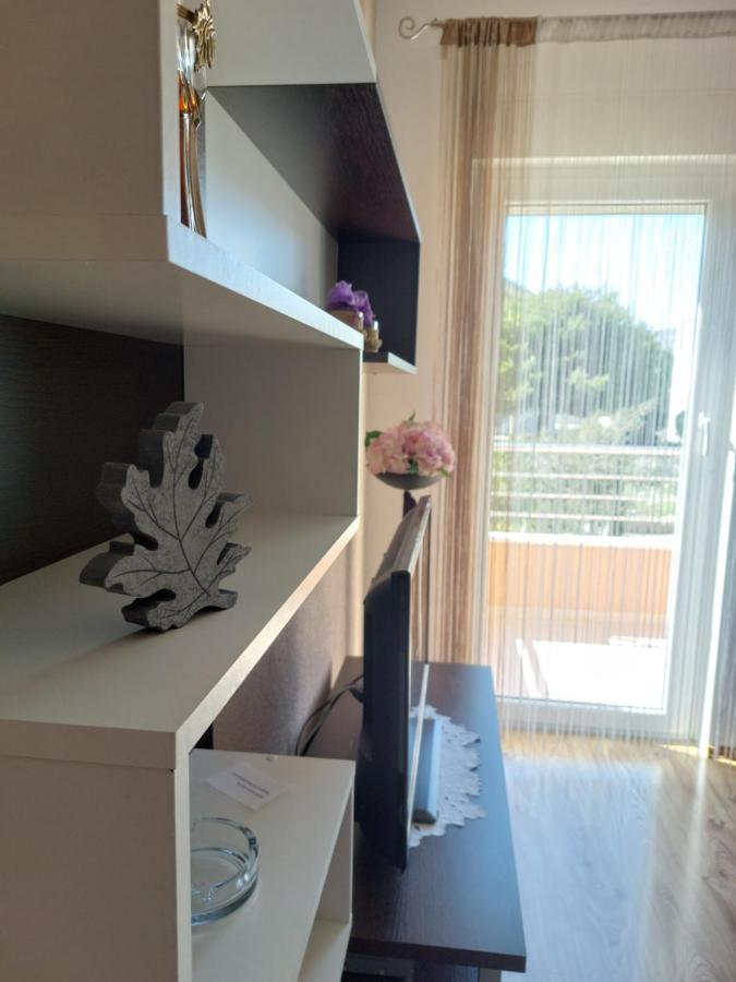 Apartment Zunabovic โตรกีร์ ภายนอก รูปภาพ