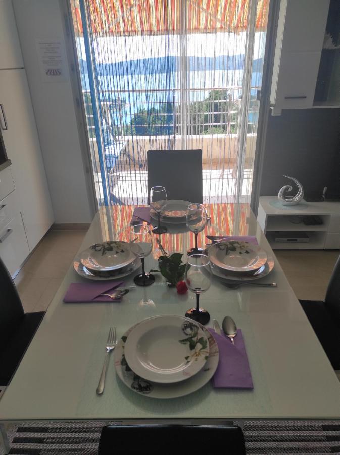 Apartment Zunabovic โตรกีร์ ภายนอก รูปภาพ