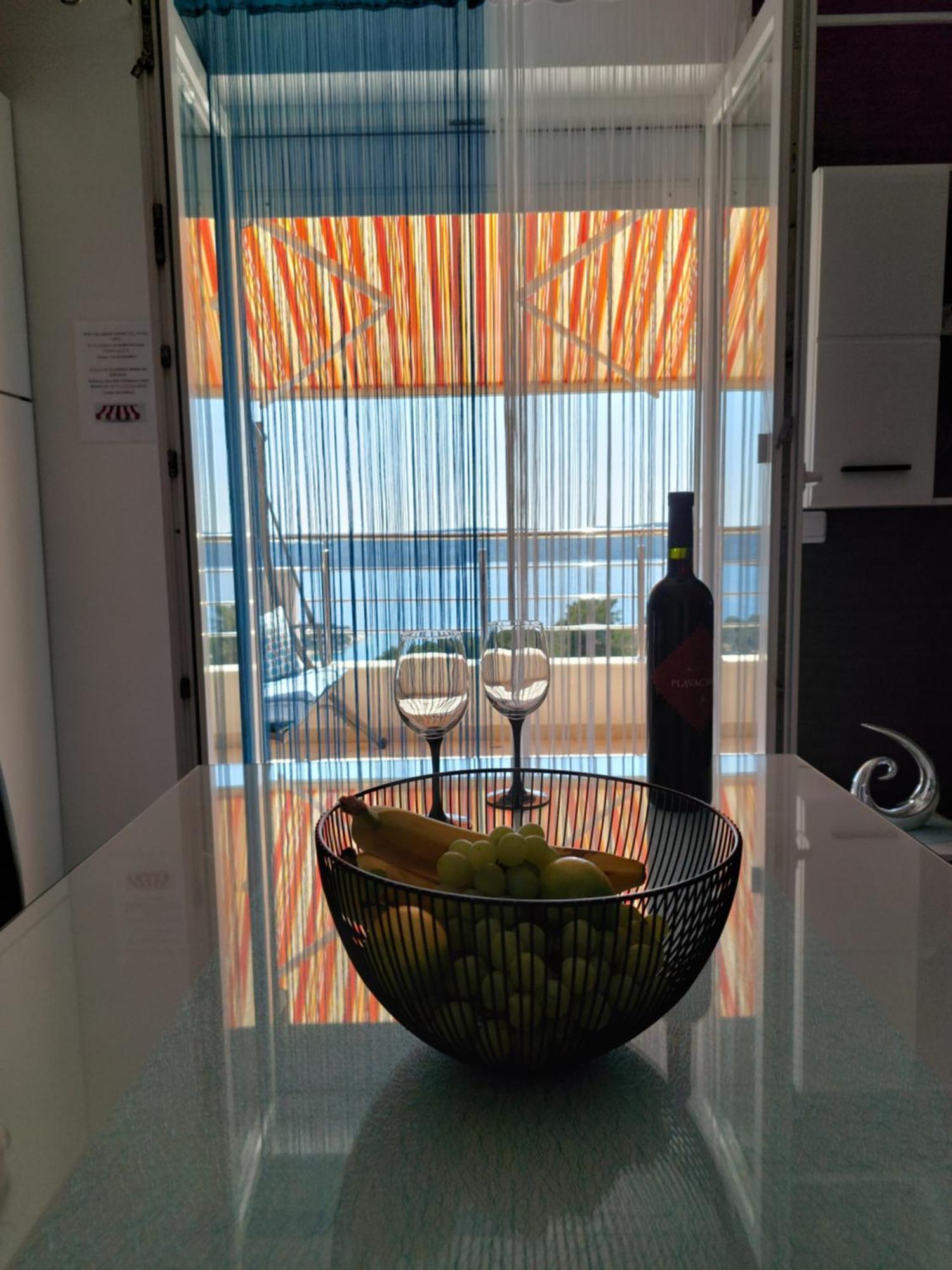 Apartment Zunabovic โตรกีร์ ภายนอก รูปภาพ