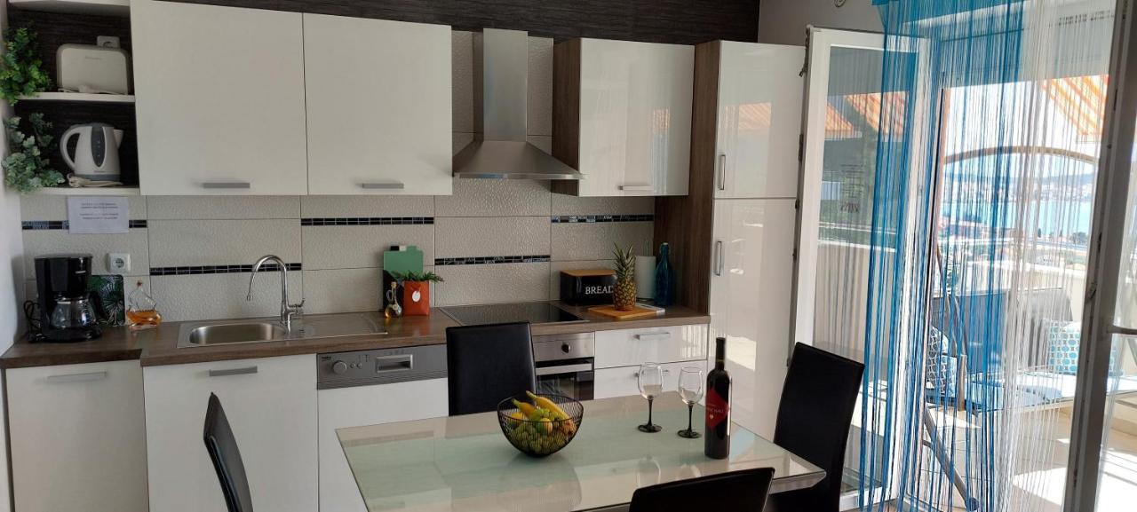 Apartment Zunabovic โตรกีร์ ภายนอก รูปภาพ