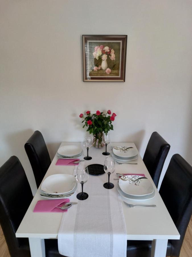 Apartment Zunabovic โตรกีร์ ภายนอก รูปภาพ
